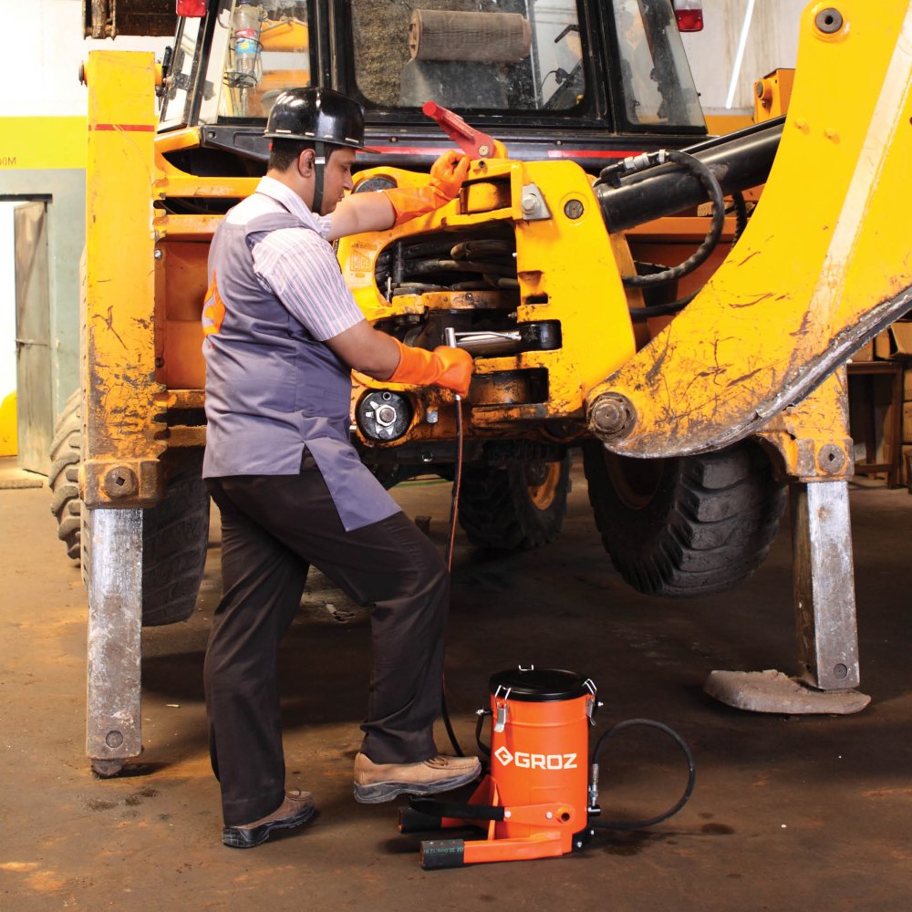 Grease Gun Foot Bucket Groz