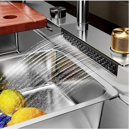 Lavabo empotrado elegante con mezclador tipo cascada 
